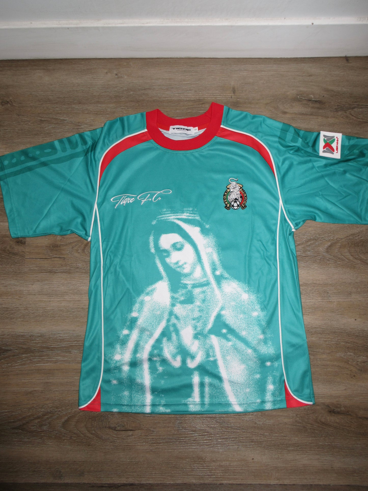 La Virgen de Guadalupe Jersey